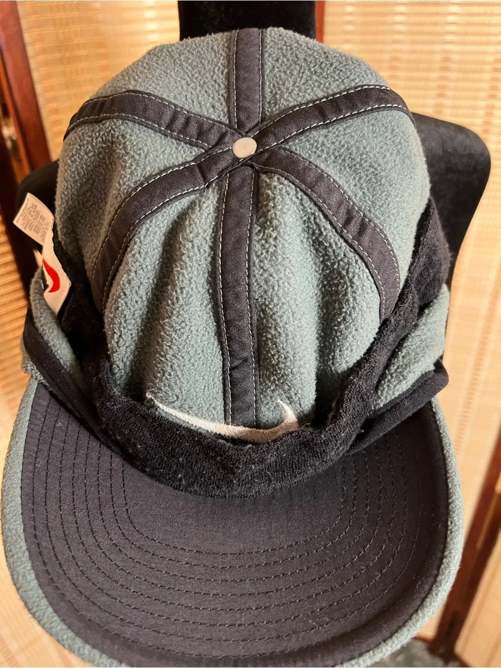 Vintage Nike Therma FIT Fleece Ear Flap Hat Cap Grey Swoosh Winter Y2K 90s